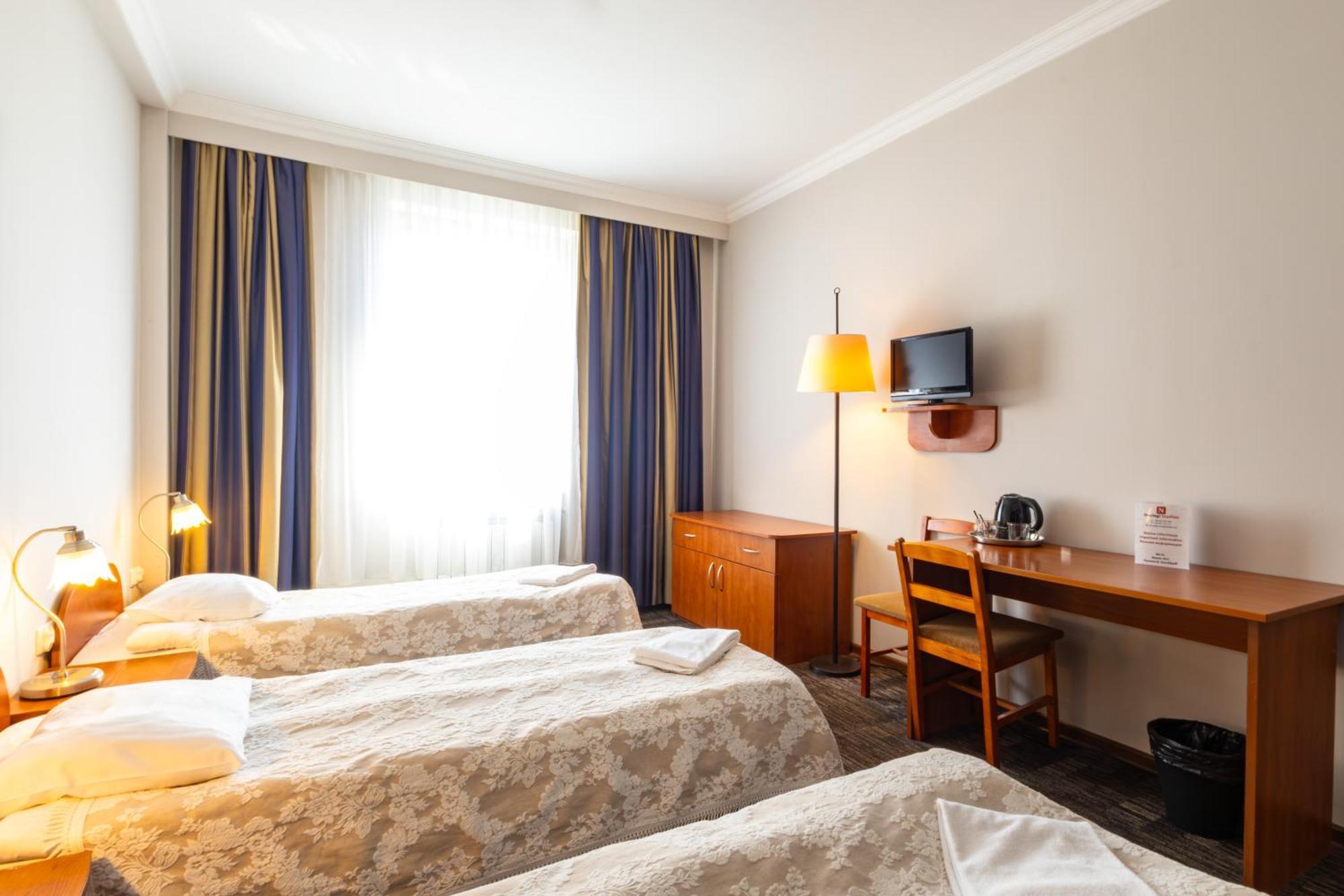 Noclegi Stadion Bed & Breakfast Warschau Buitenkant foto