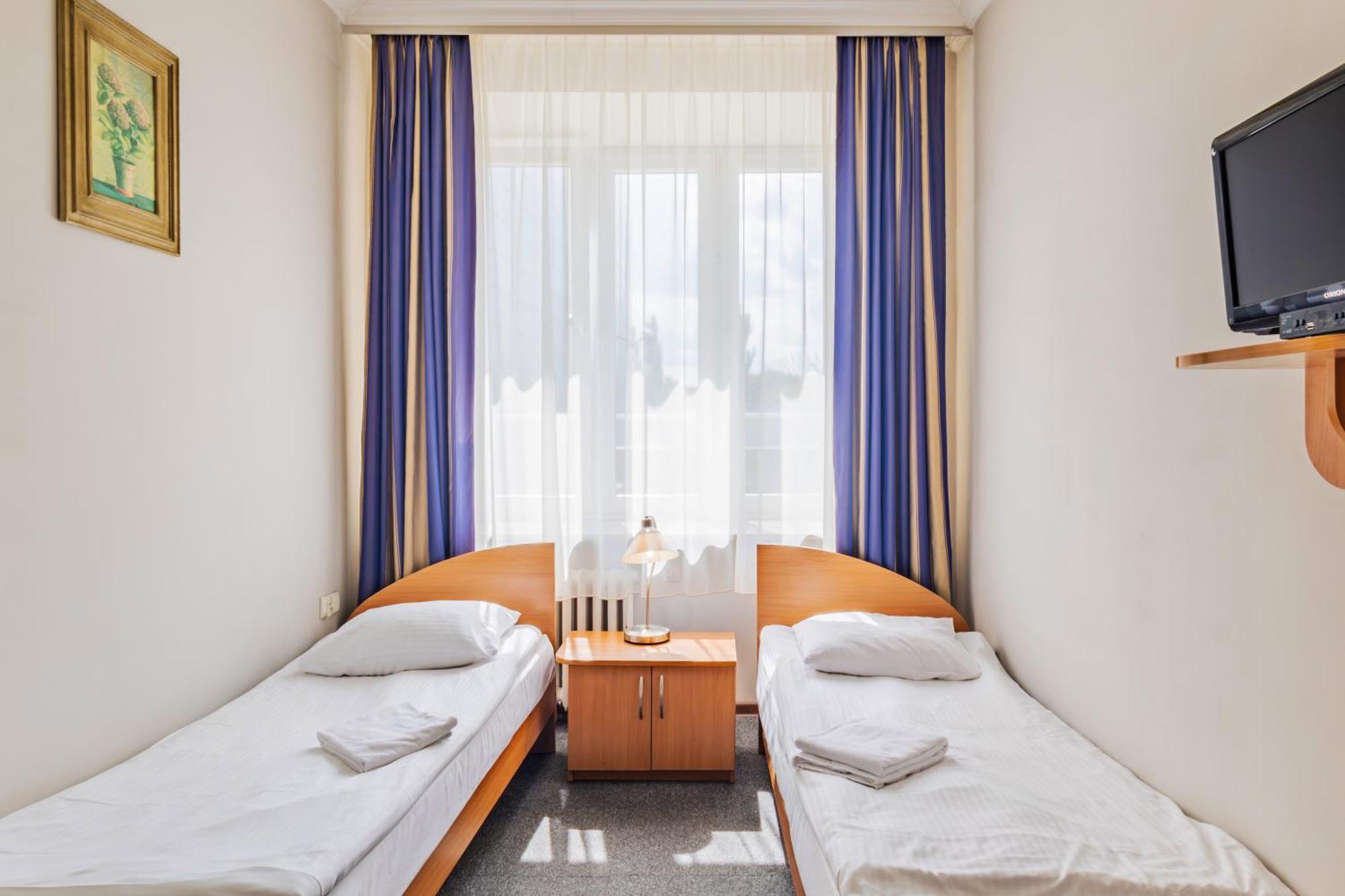 Noclegi Stadion Bed & Breakfast Warschau Buitenkant foto