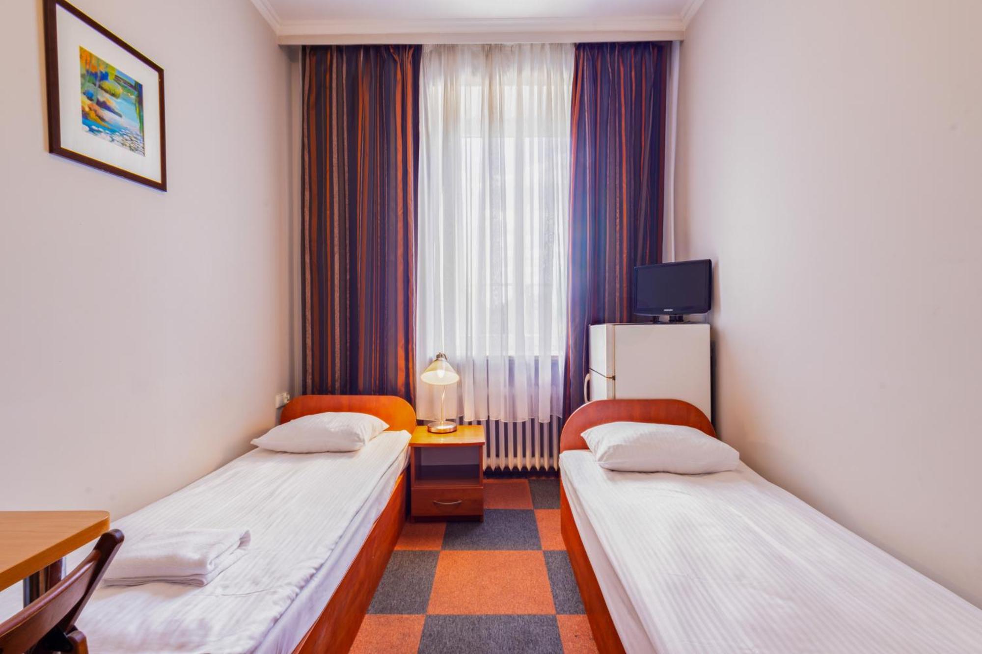 Noclegi Stadion Bed & Breakfast Warschau Buitenkant foto