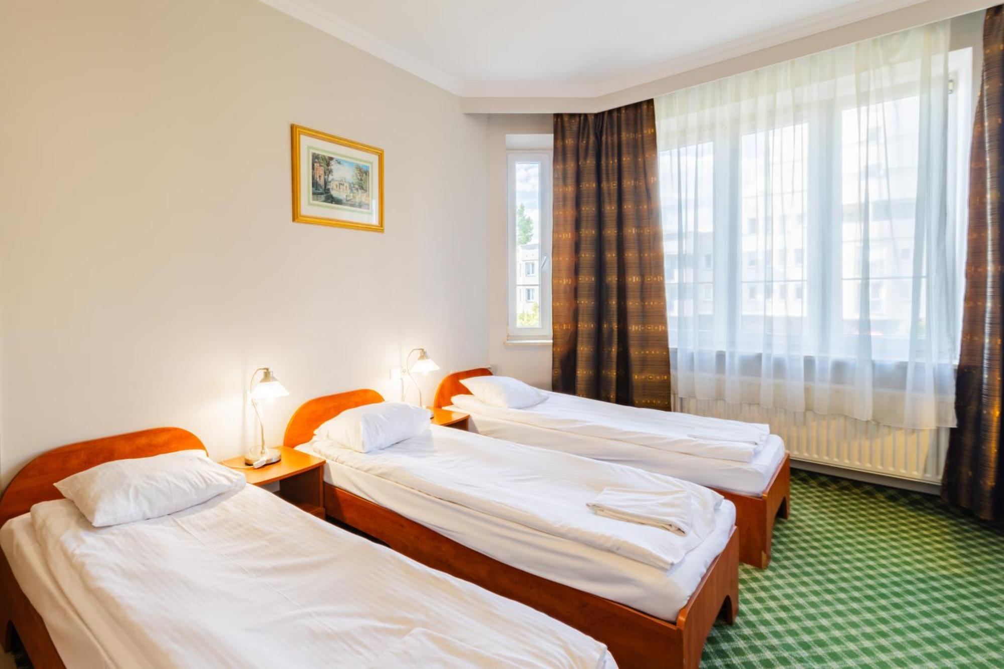 Noclegi Stadion Bed & Breakfast Warschau Buitenkant foto